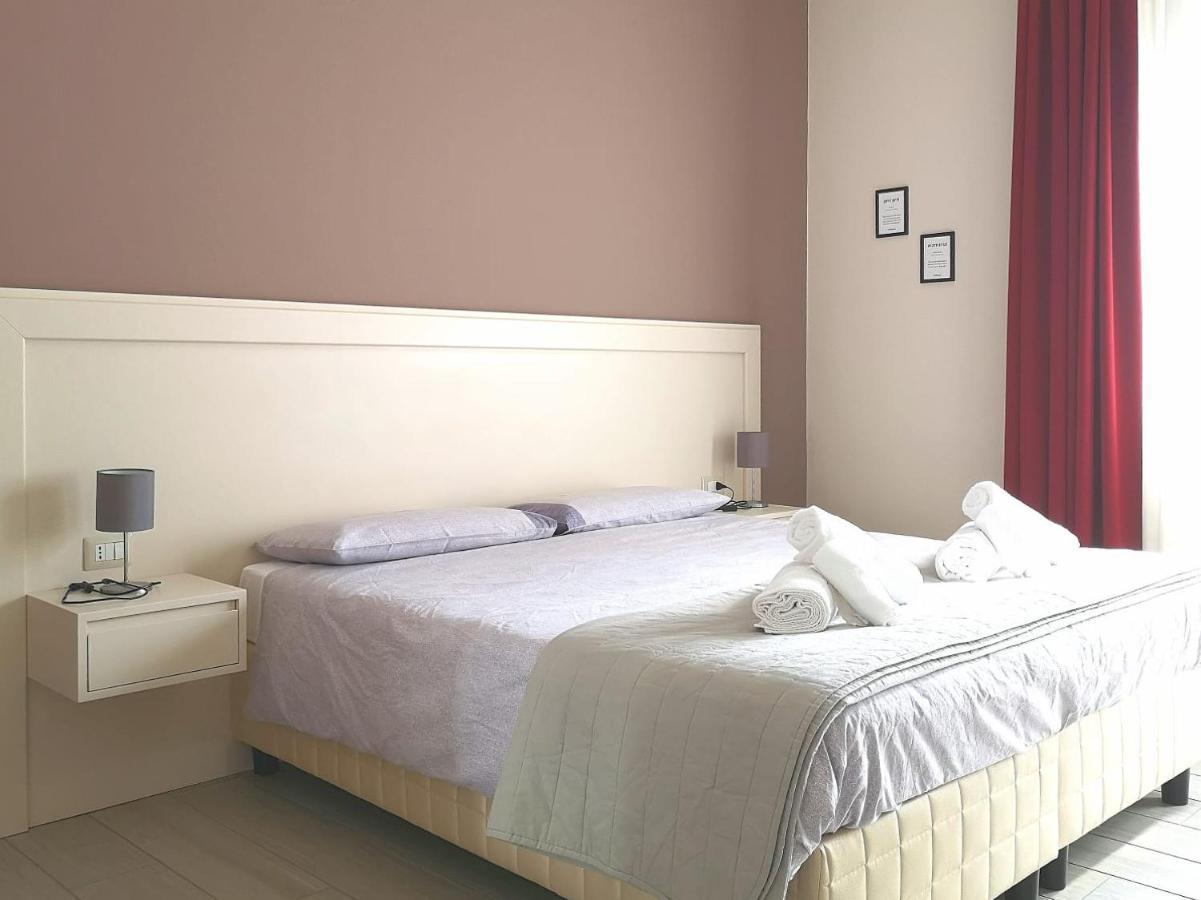 Appartement Il Balcone Di Galatea à Acireale Extérieur photo
