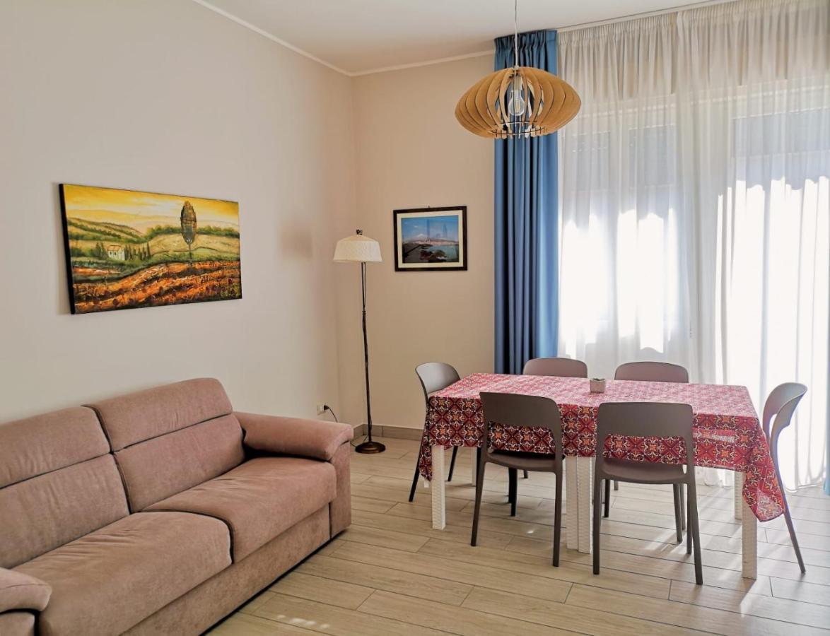 Appartement Il Balcone Di Galatea à Acireale Extérieur photo